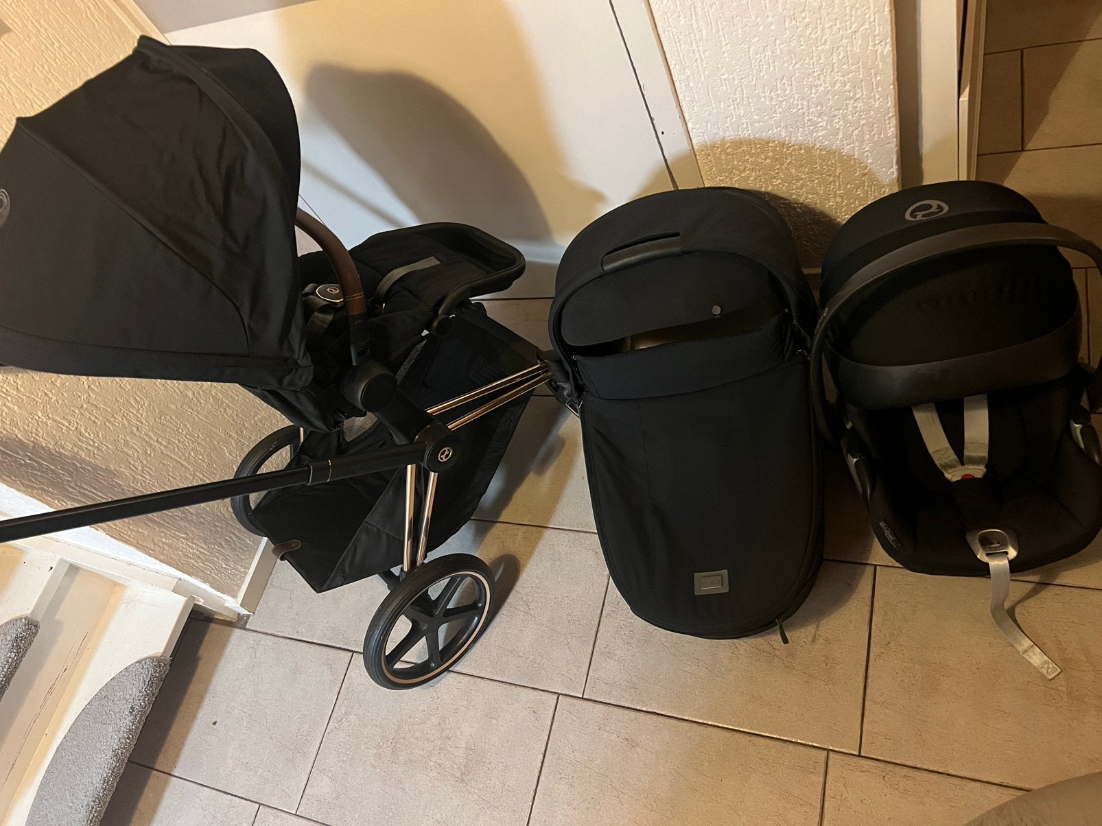 Foto 2 van Cybex priam 4 black/rose gold