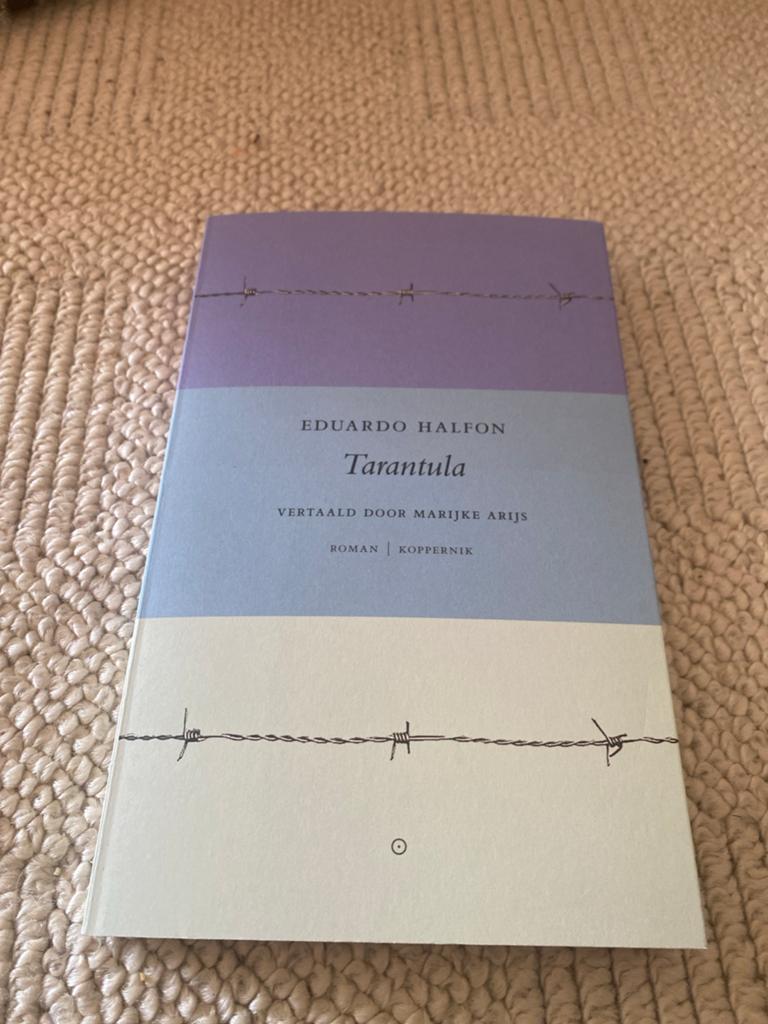 Tarantula - Eduardo Halfon (Roman), Ophalen of Verzenden, Zo goed als nieuw, Nederland