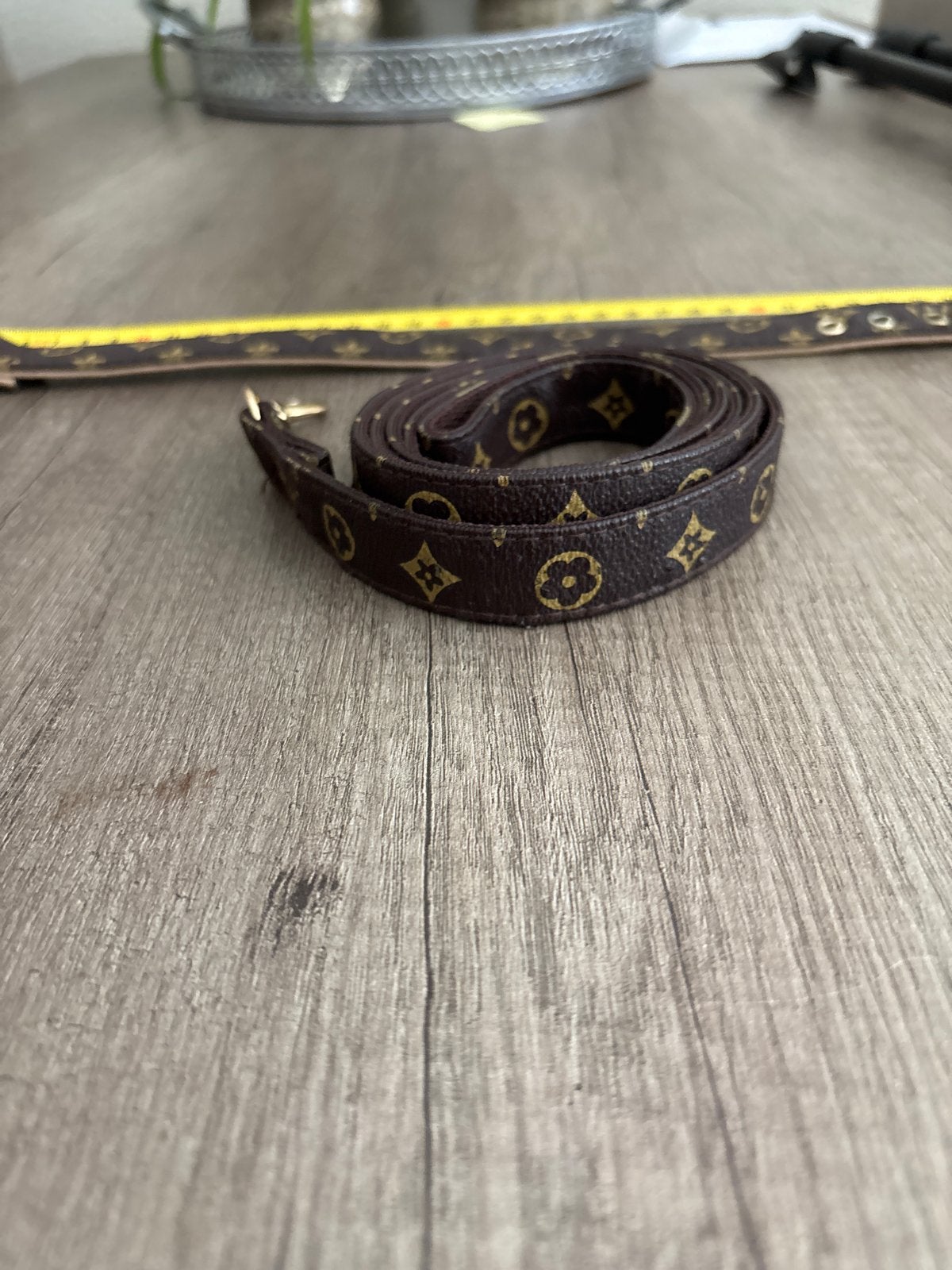 Hondenriem riem 1,3 m halsband zie foto’s amper gebruikt, Ophalen of Verzenden, Zo goed als nieuw
