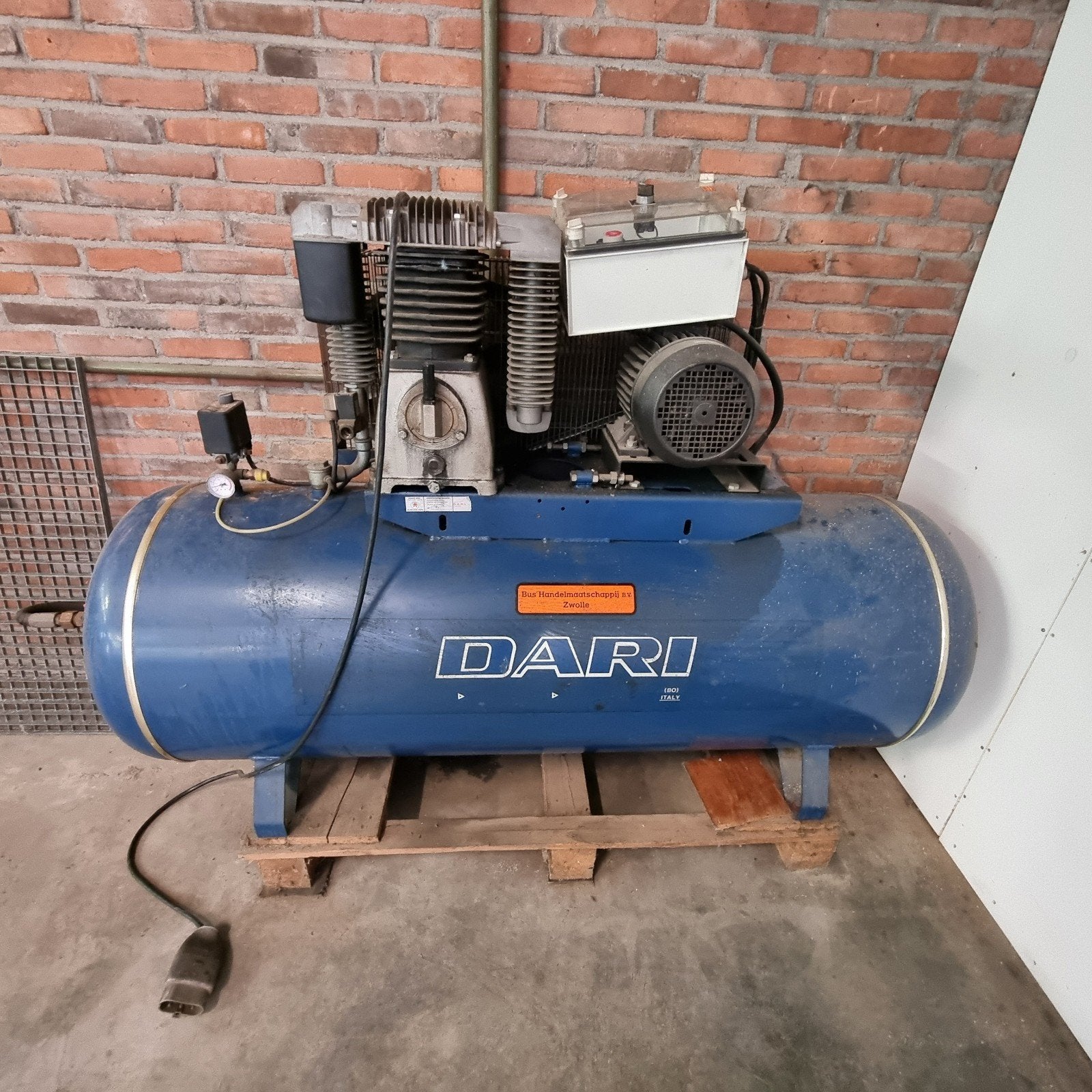 DARI Compressor - 500 Liter, 11.76 Bar, Ophalen of Verzenden, Gebruikt, 800 liter/min of meer, 10 bar of meer