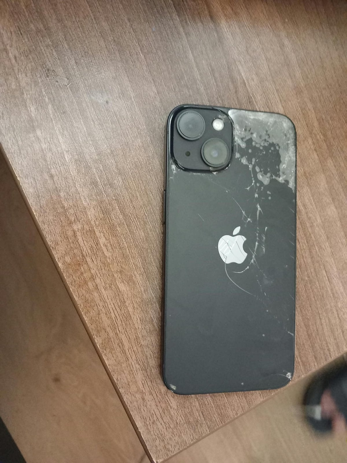 Foto 2 van Iphone 14 Midnight Blue-128gb