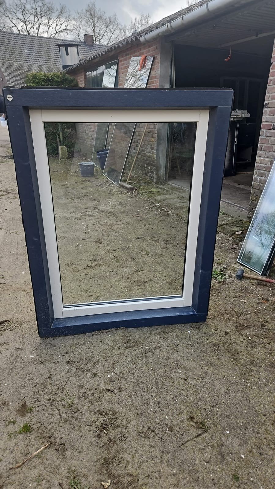 Diverse hardhout en kunstof kozijnen met dubbelglas, Doe-het-zelf en Verbouw, Kozijnen en Schuifpuien, Kunststof, Raamkozijn, Inclusief glas