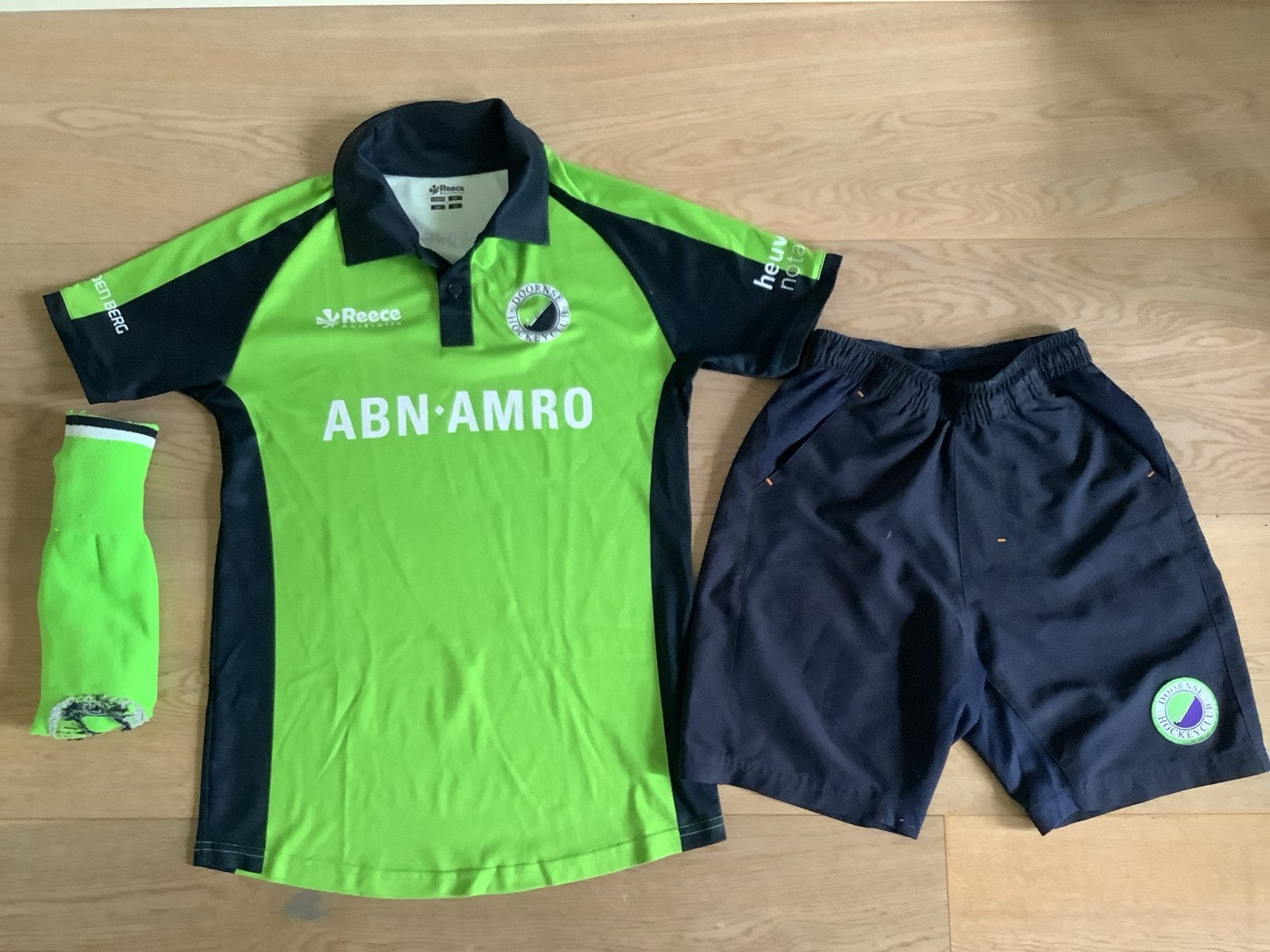 Hockey tenue DHC (shirt, broekje, sokken) maat 164, Ophalen, Gebruikt, Kleding