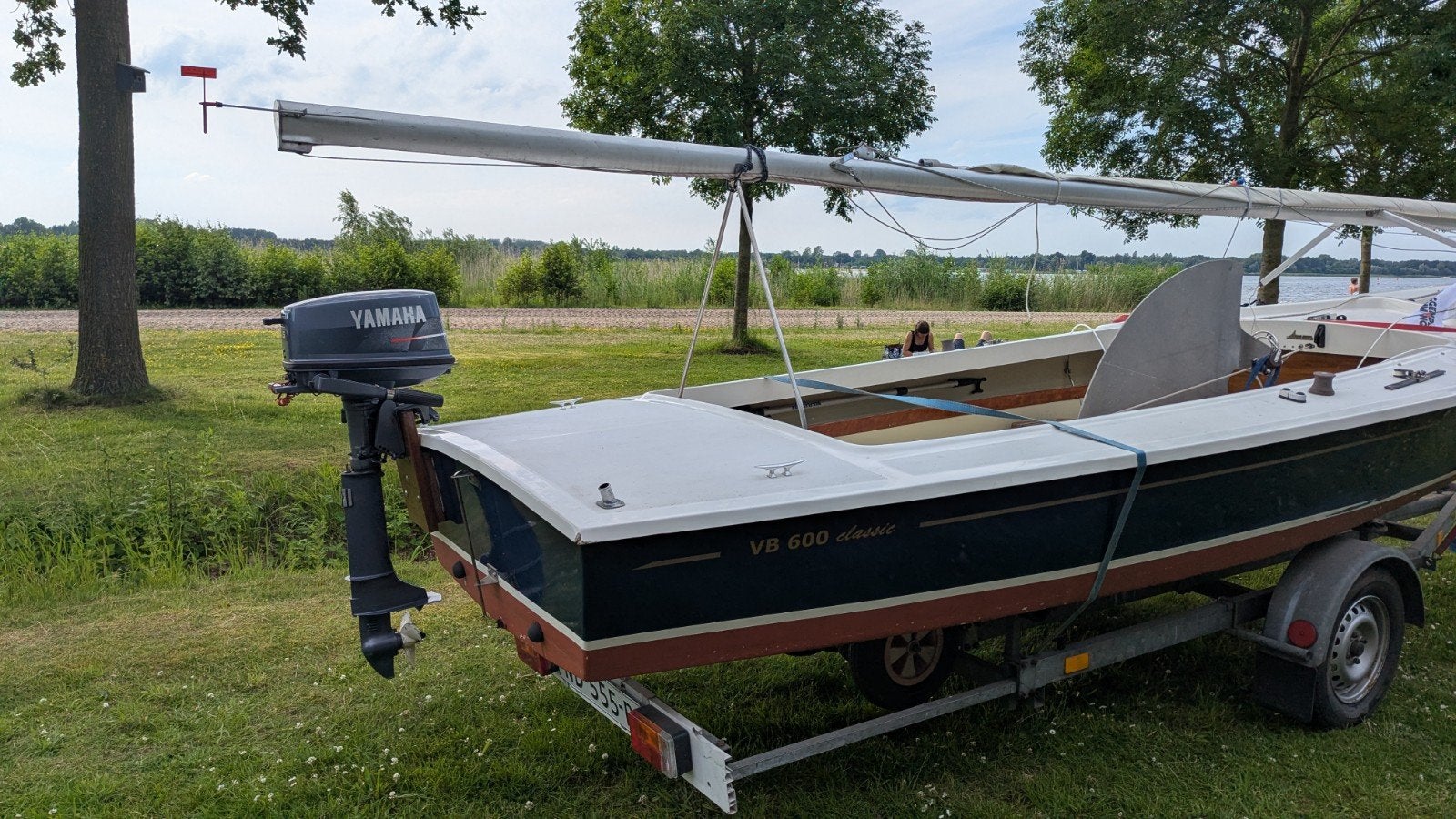 Zeilboot Volksboot 600 met Yamaha 5pk en PEGA trailer, Ophalen, Buitenboordmotor