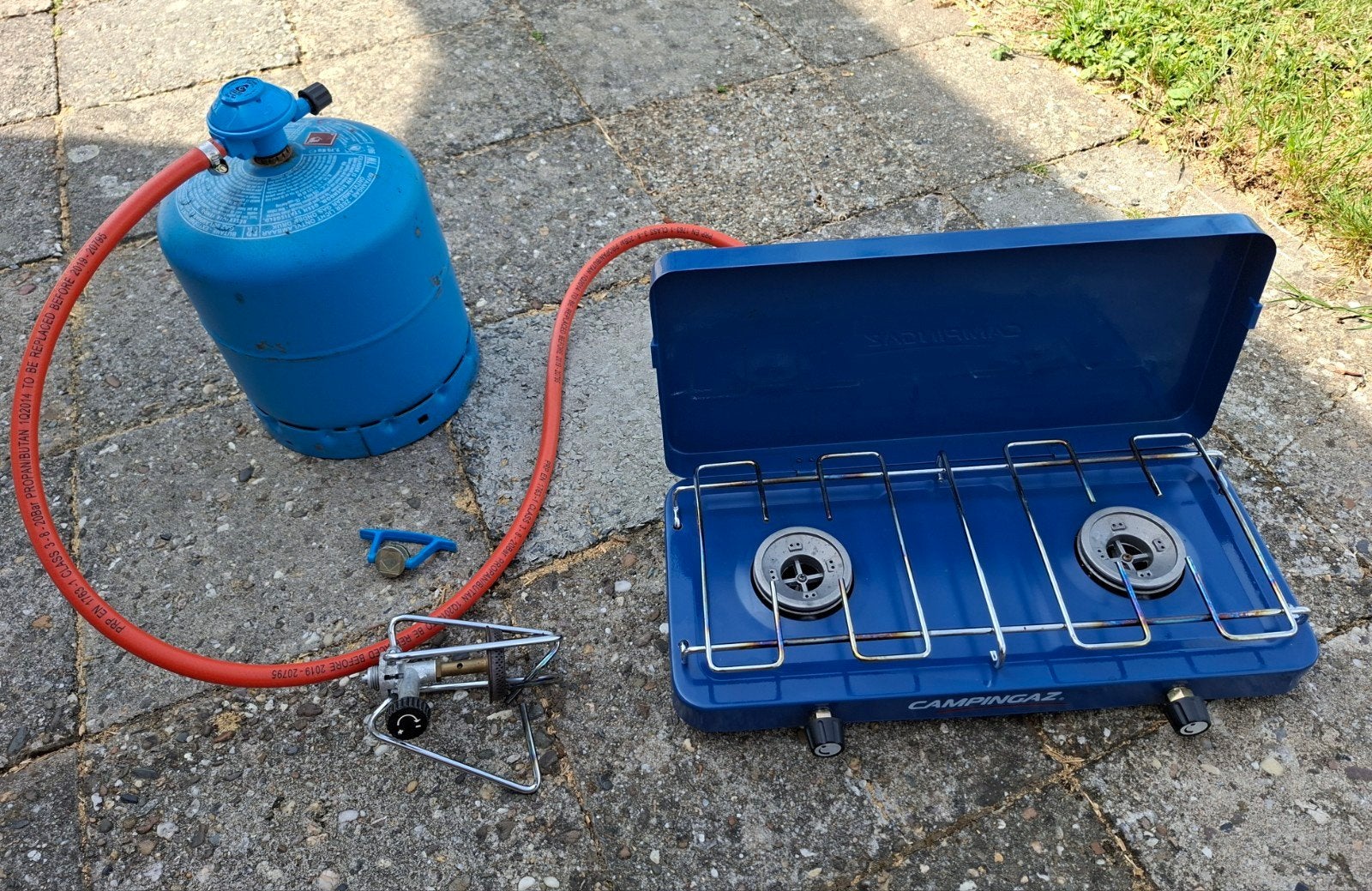 Campingaz 2 pits gasstel met gasfles en losse kop, Ophalen, Zo goed als nieuw