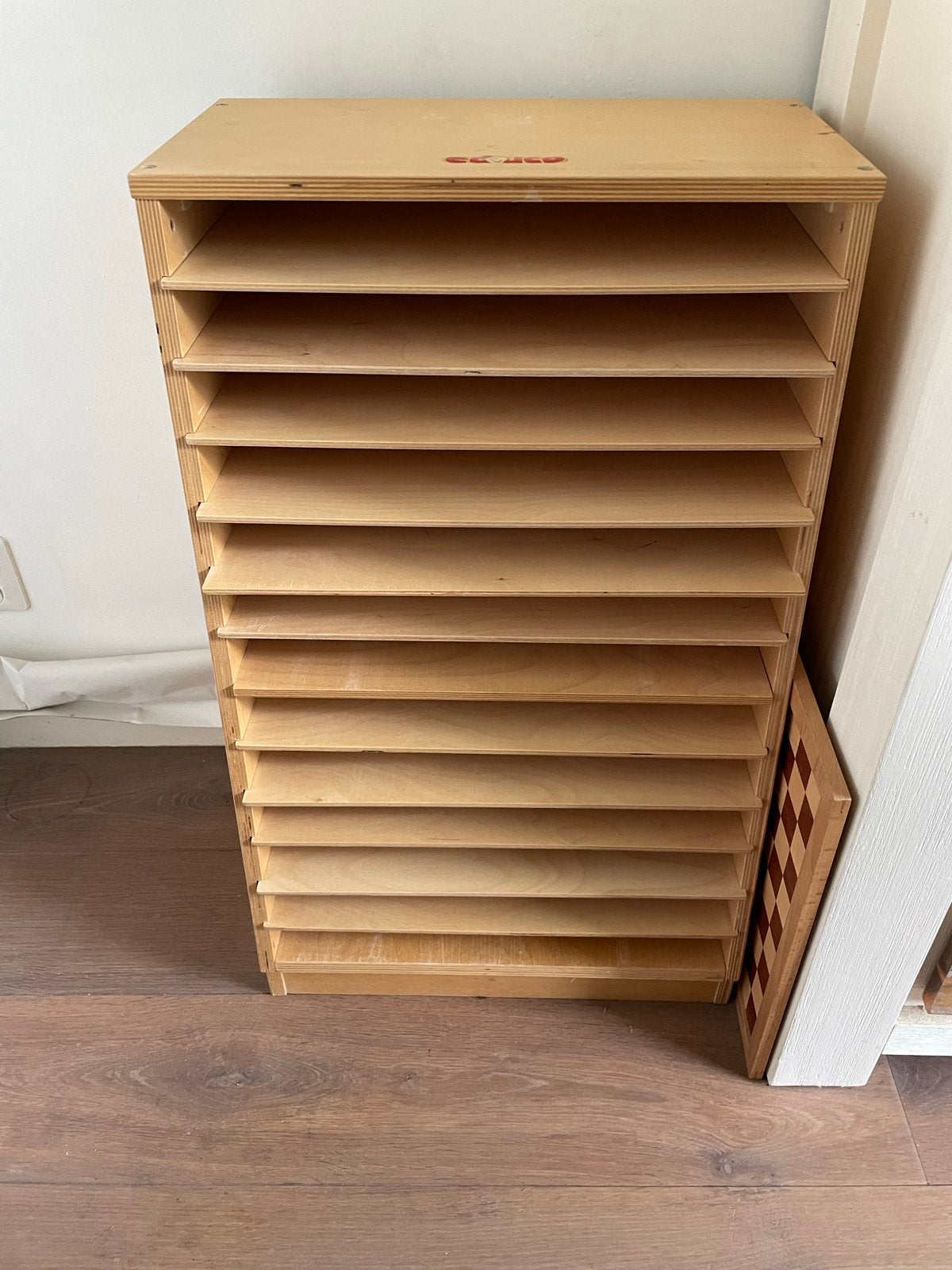 Educo Puzzelkast met uitschuifbare planken, Ophalen, Gebruikt