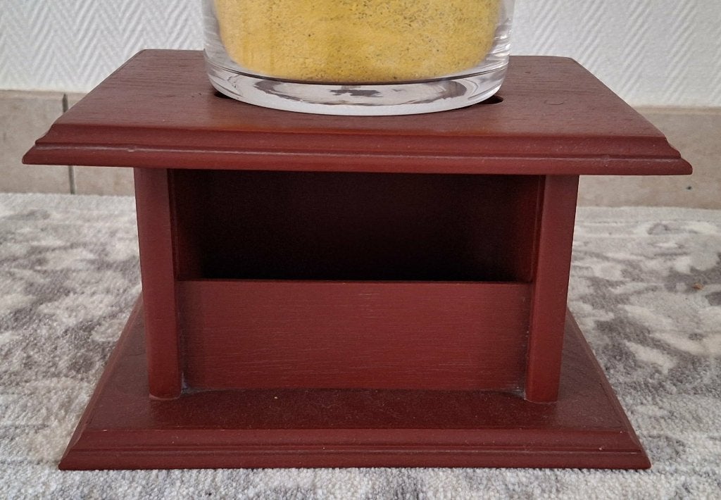 Te koop klein houten decoratief stoofje (hoogte: 12 cm)., Ophalen of Verzenden, Zo goed als nieuw, Hout
