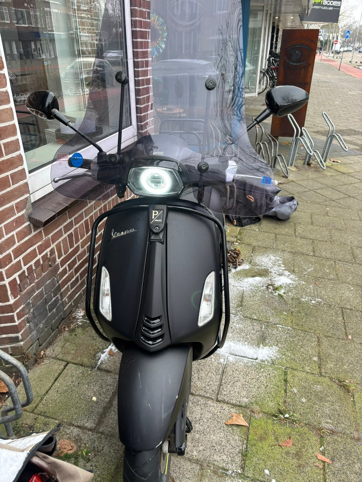 Vespa Sprint in uitstekende staat,  bouwjaar 2021 km 6994, Fietsen en Brommers, Scooters | Vespa, Ophalen, Gebruikt, Overige modellen