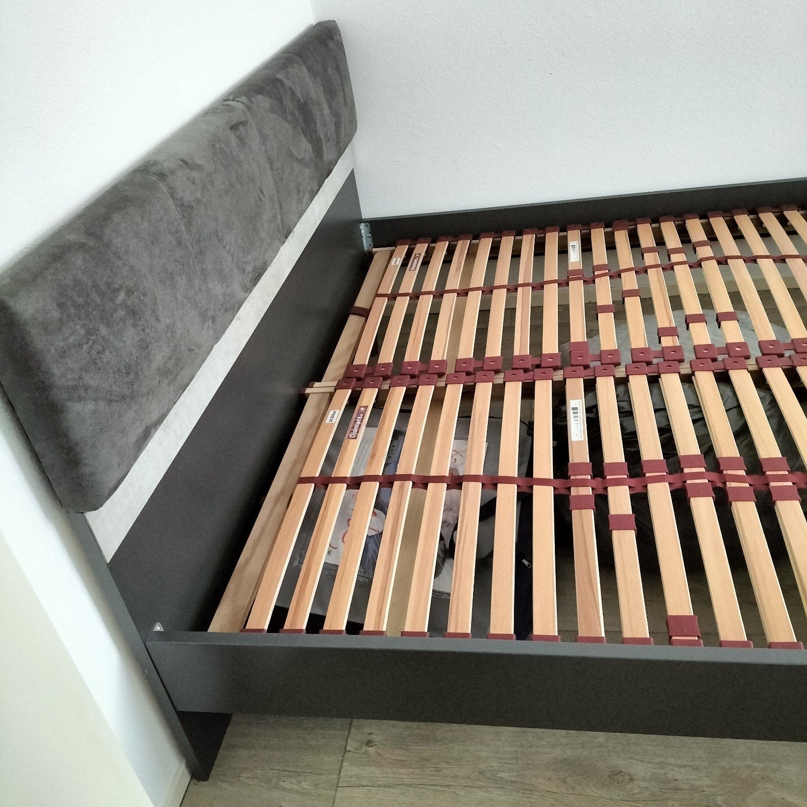 Tweepersoonsbed met lattenbodems en hoofdbord, Huis en Inrichting, Slaapkamer | Bedden, Ophalen, Tweepersoons, Zo goed als nieuw