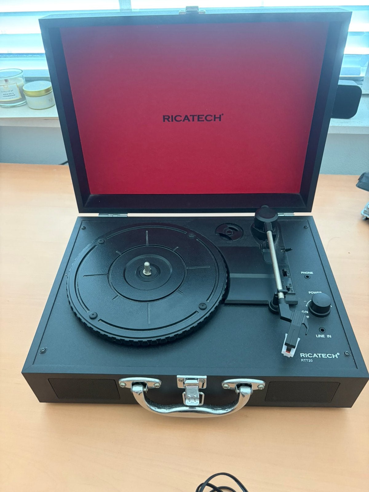 Ricatech RTT20 platenspeler – koffer model, Ophalen, Gebruikt, Platenspeler, Thorens