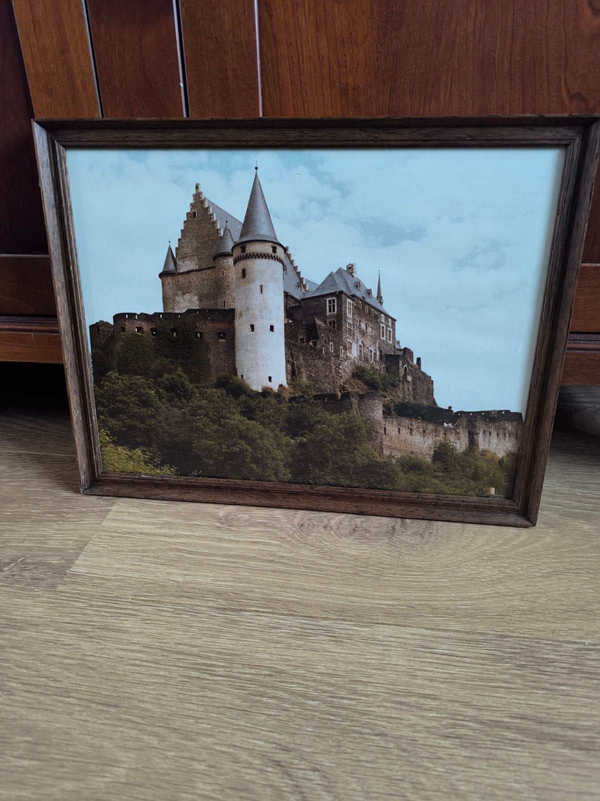Vintage foto Kasteel Vianden Luxemburg, ingel. achter glas, Antiek en Kunst, Overige technieken, Achter glas, Ophalen of Verzenden