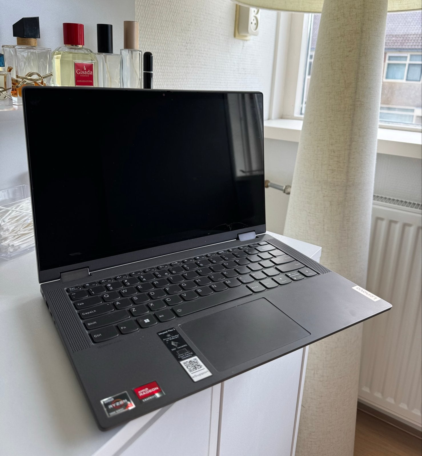 Lenovo IdeaPad Flex 5 - Scherm kapot, laadt niet op, Ophalen, Niet werkend, 2 tot 3 Ghz, Met touchscreen