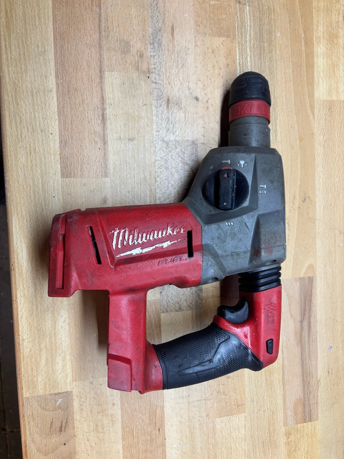 Milwaukee M18 CHX Accu Boorhamer - Gebruikt, Doe-het-zelf en Verbouw, Gereedschap | Boormachines, Boor- en/of Breekhamer, Ophalen of Verzenden