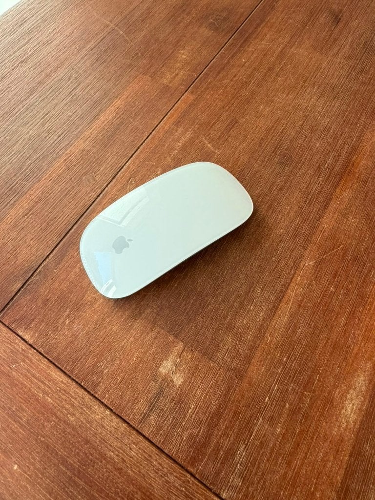 Apple Magic mouse 2 Lightning, Computers en Software, Muizen, Ophalen, Muis, Zo goed als nieuw, Draadloos