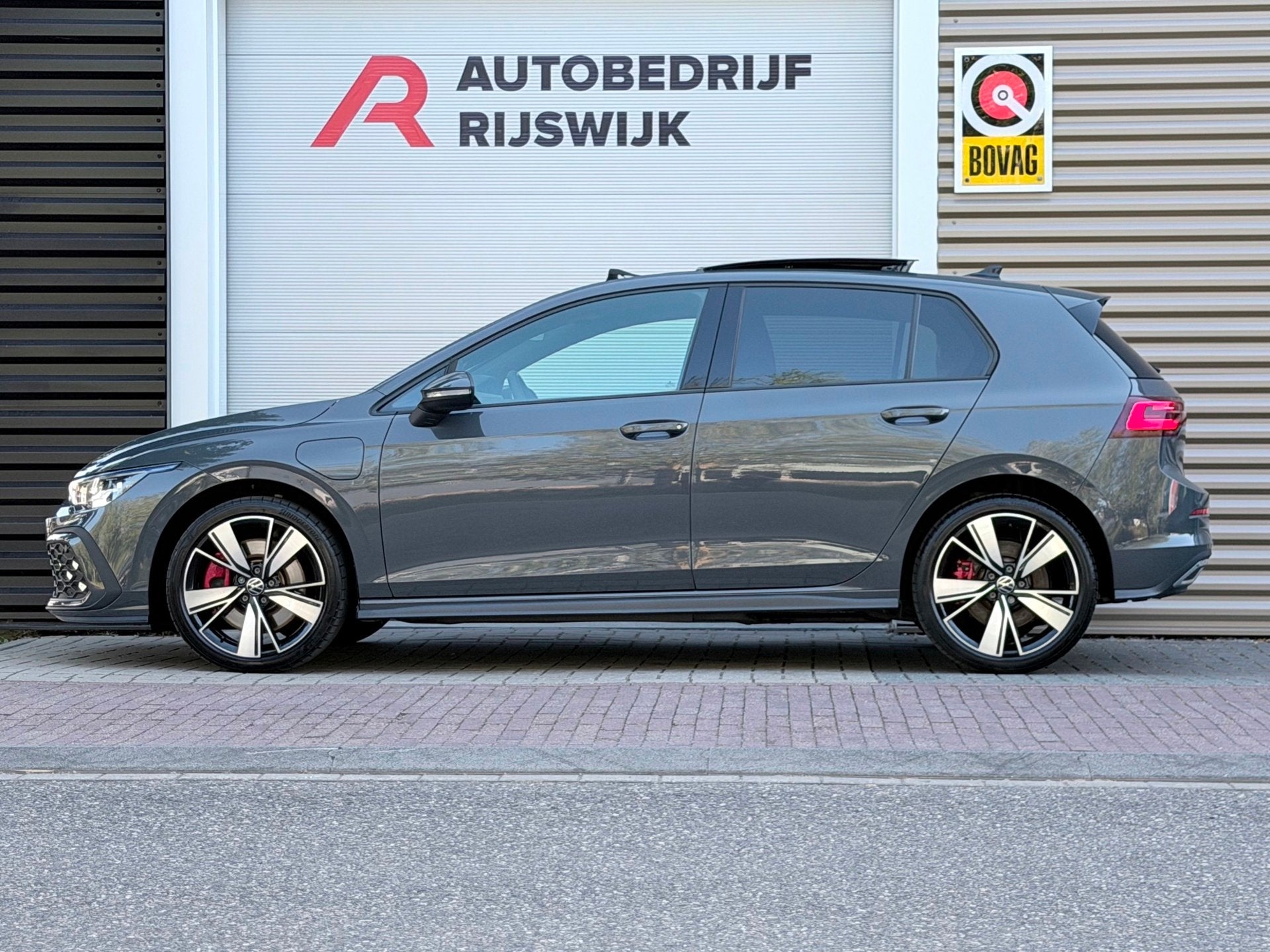 Volkswagen Golf 1.4 eHybrid GTE Pano/Matrix/HuD, Gebruikt, Euro 6, 4 cilinders, Alcantara