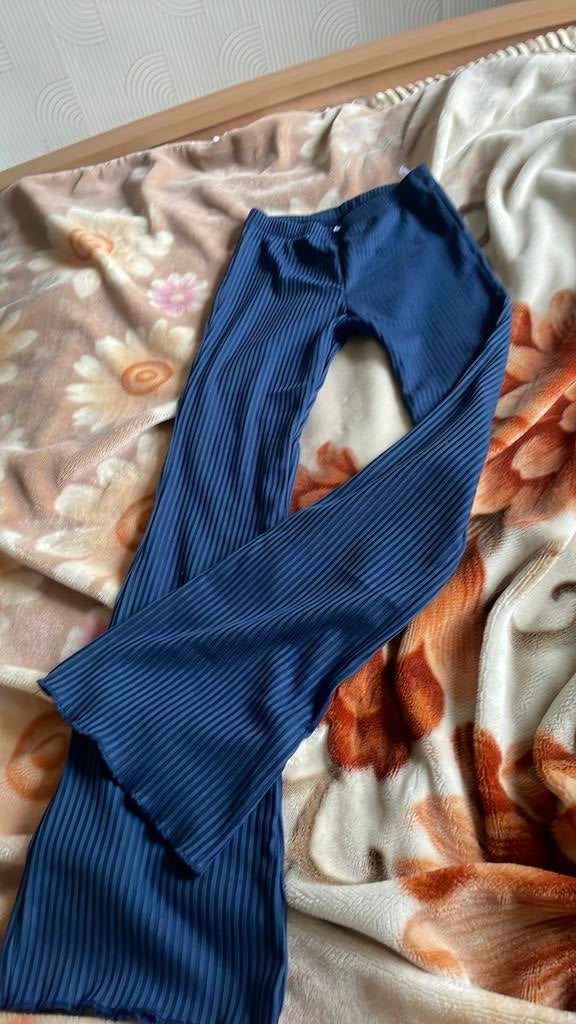 Nieuwe flair broek, Ophalen, Zo goed als nieuw, Meisje, Broek