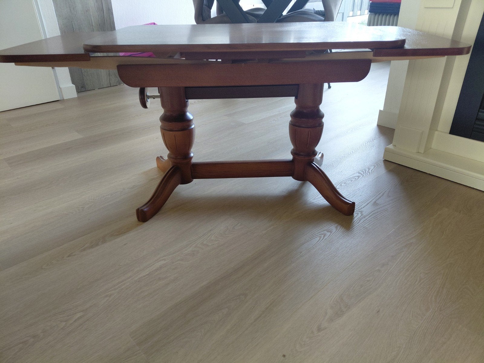Uitschuifbare salontafel van hout, Huis en Inrichting, Ophalen, Gebruikt, 100 tot 150 cm, Klassiek