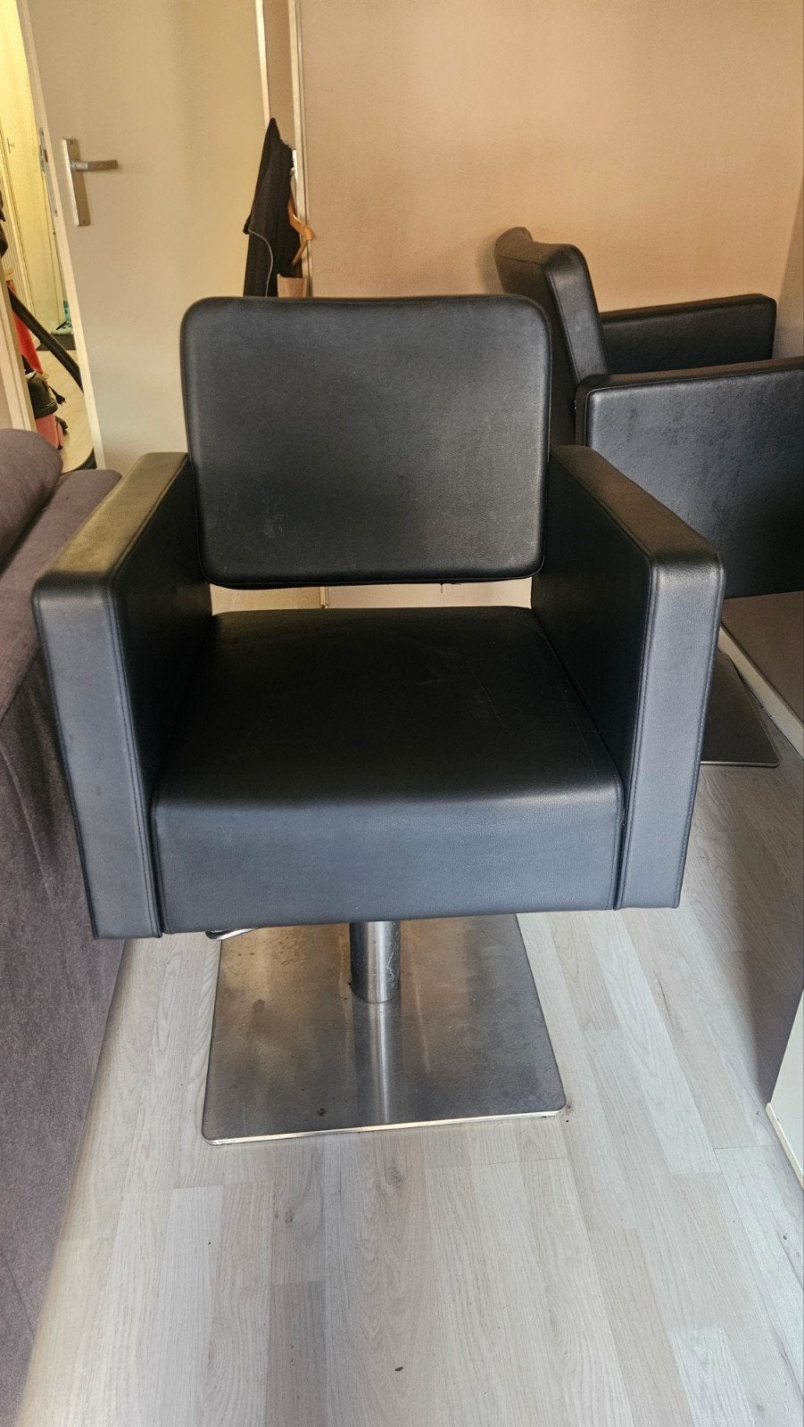 2x Mirplay kappersstoel te koop, Ophalen, Zo goed als nieuw, Zwart, Twee