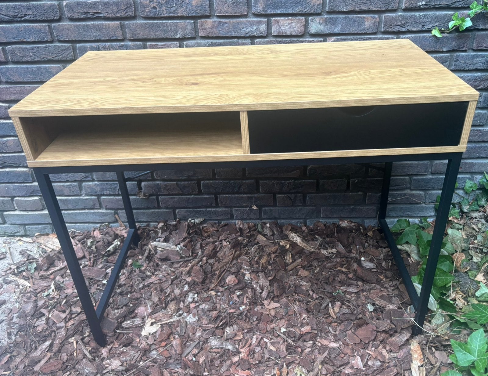 Bureau van JYSK, Ophalen, Zo goed als nieuw
