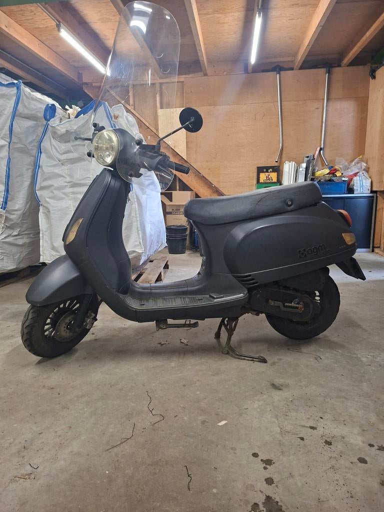 AGM VX50 Snor Scooter - Mat Zwart, Ophalen of Verzenden, Gebruikt, Benzine, Overige merken
