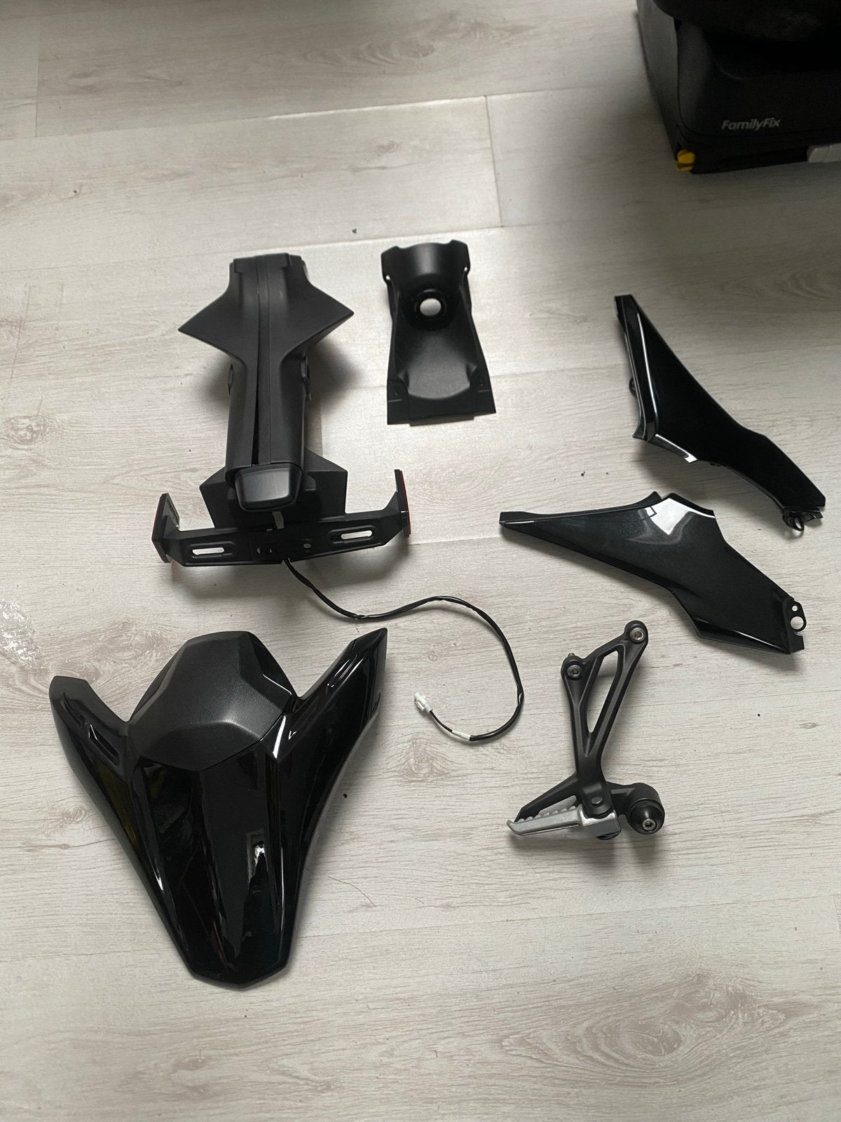 Kawasaki Z900 onderdelen - Achterspatbord, voetsteun, etc., Motoren, Ophalen of Verzenden, Gebruikt