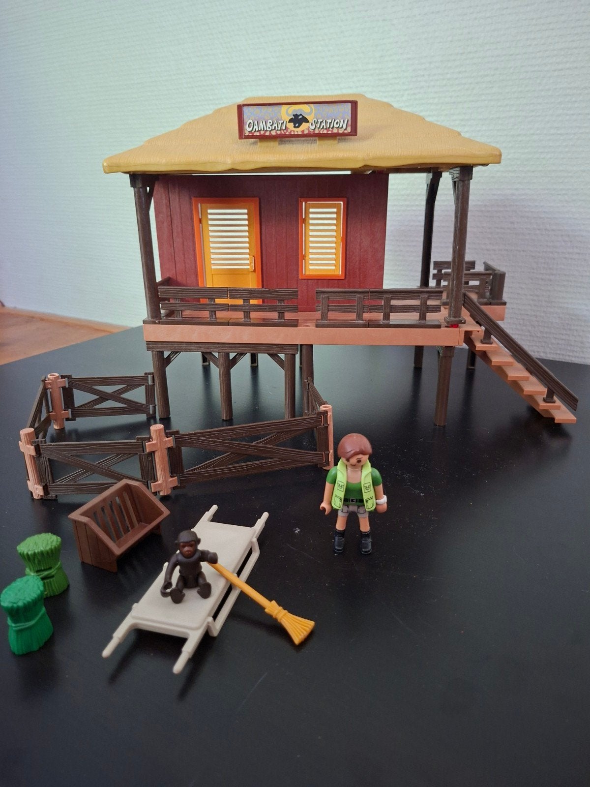 Playmobil oambati station huis 4826, Kinderen en Baby's, Ophalen of Verzenden