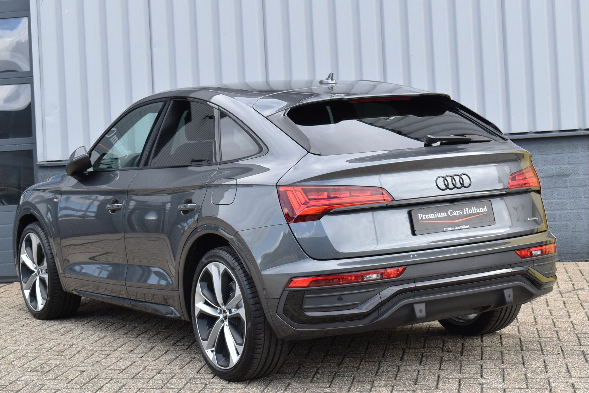 Audi Q5 Sportback 50 TFSI e S-Line RS-Leder Luchtvering Trek, Auto's, Automaat, Dealer onderhouden, Gebruikt, 4 cilinders