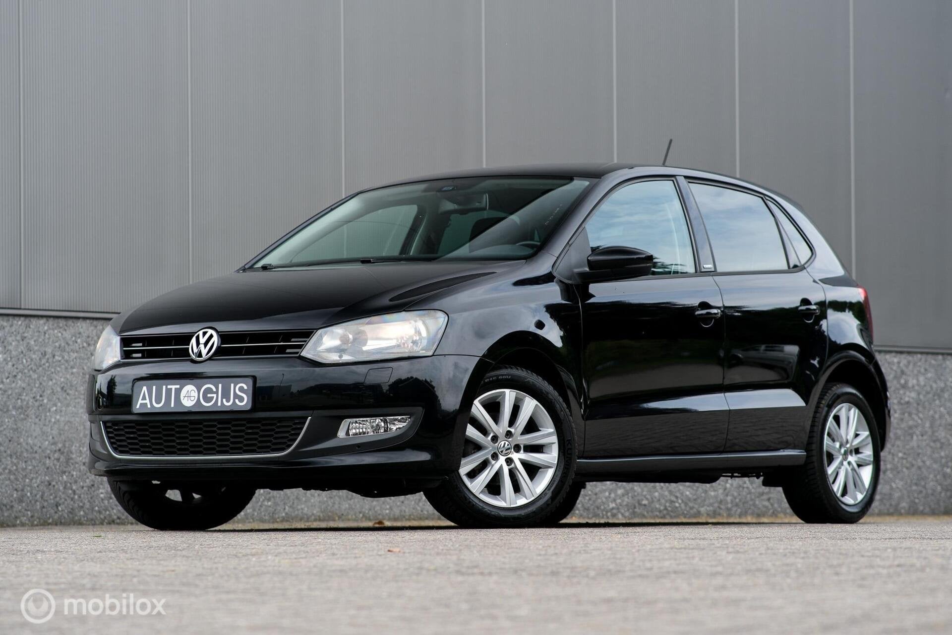 Volkswagen Polo 1.2-12V Style | APK 2028 | Stoelverwarming |, Auto's, Volkswagen, Voorwielaandrijving, Euro 5, Gebruikt, Zwart