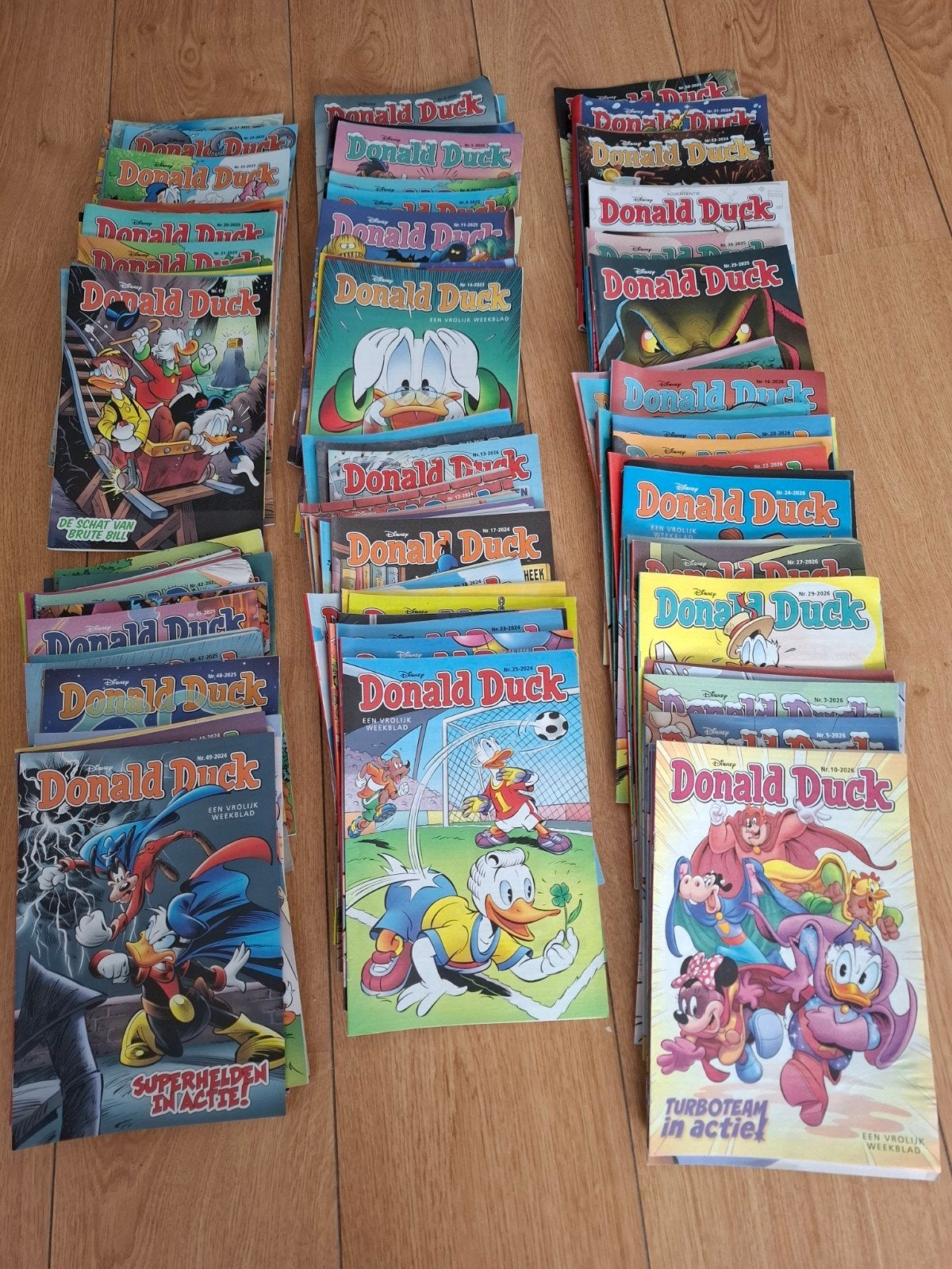 Donald Duck weekbladen jaargangen 24/25/26 meer dan 100 stuk, Meerdere stripboeken, Ophalen