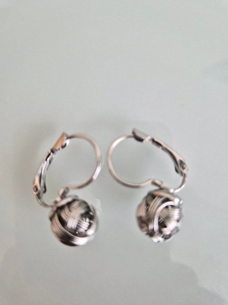 Oorbellen, Overige materialen, Hangers, Ophalen of Verzenden, Zo goed als nieuw