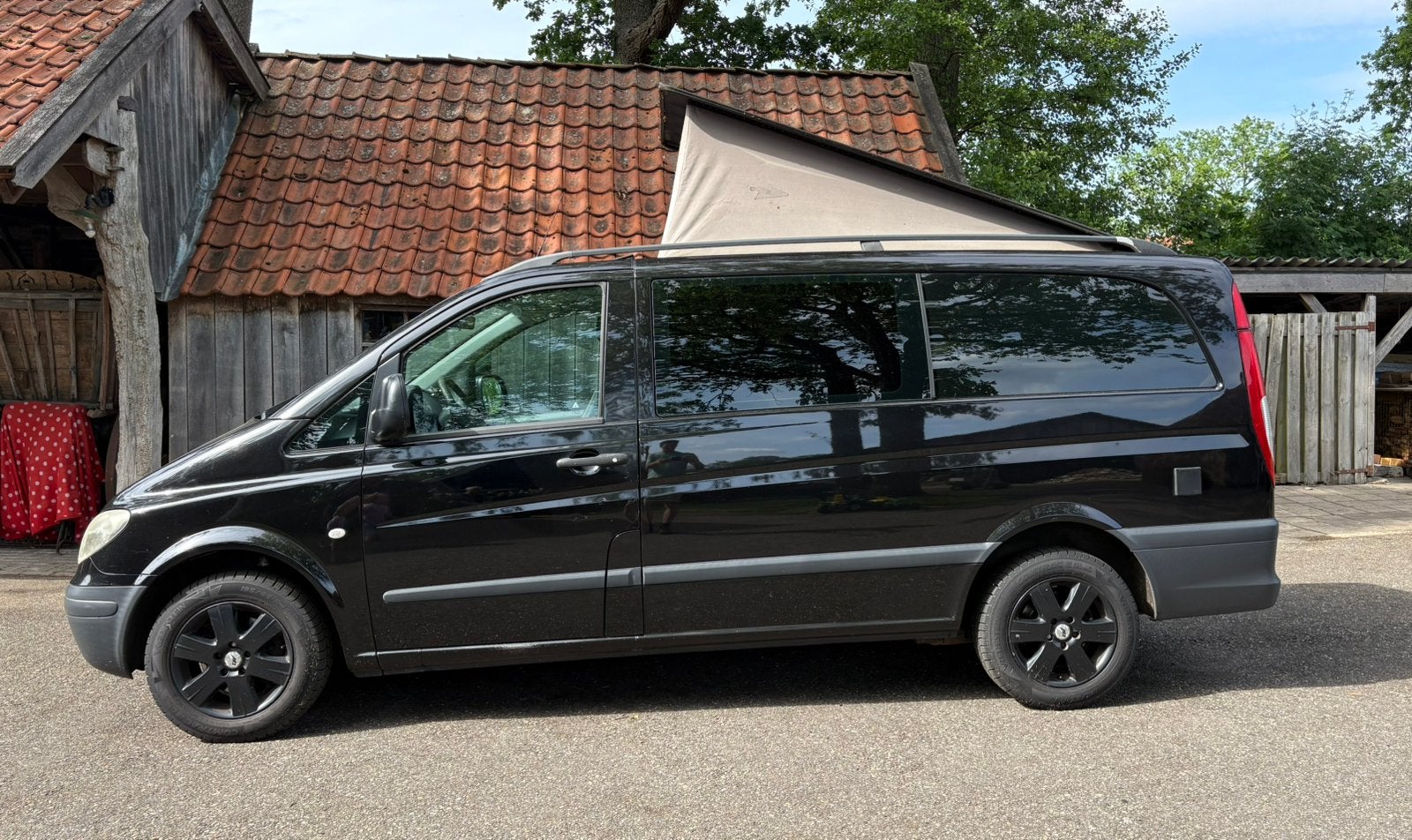 Mercedes-Benz Vito camper, Automaat, 2500 kg, Zwart, Origineel Nederlands