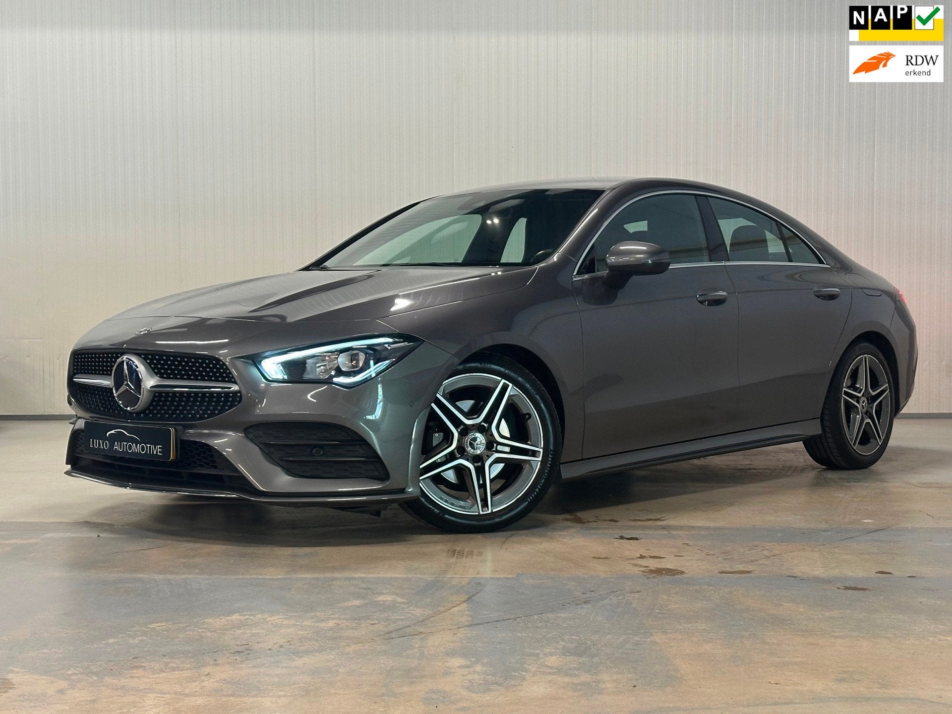 Mercedes-Benz CLA-klasse 180 Business Solution AMG | NAP | A, Auto's, CLA, 136 pk, Gebruikt, Euro 6