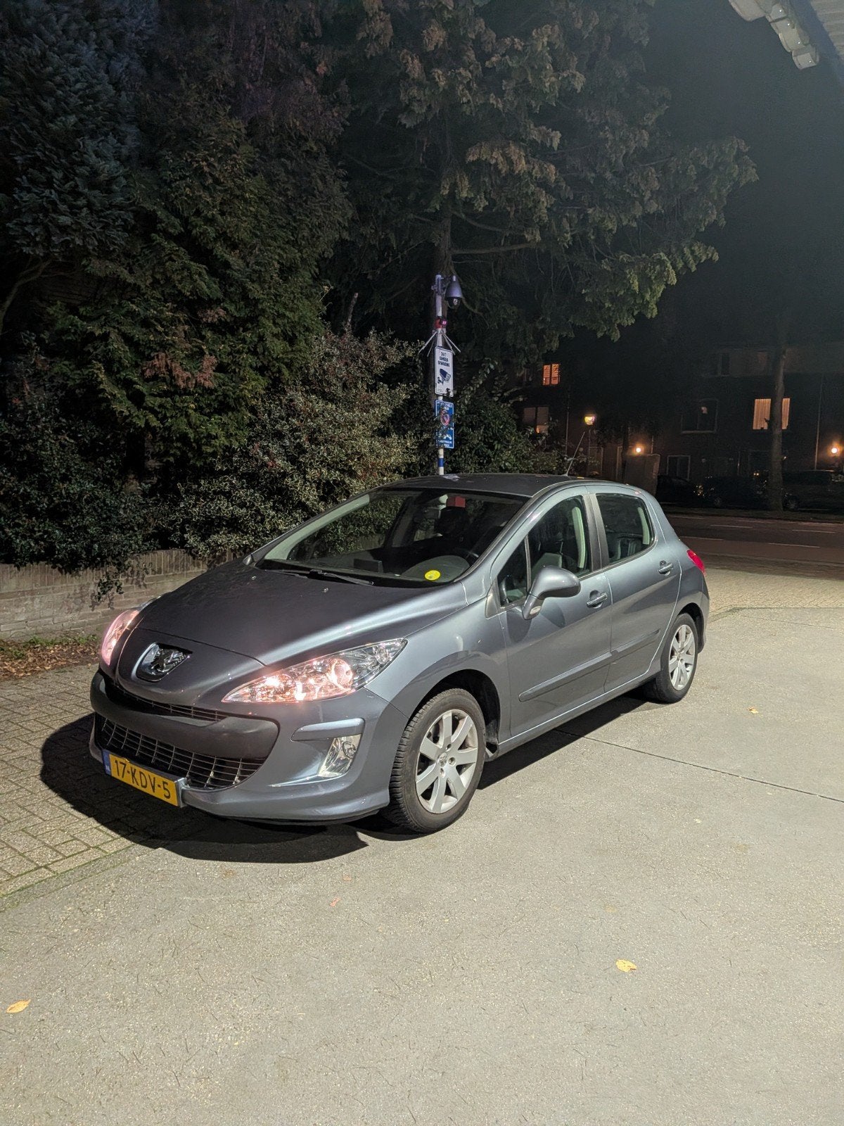 Peugeot 308 1.6 VTI XS 16V 5-DRS 2009 Grijs, Auto's, 4 cilinders, 1650 kg, Origineel Nederlands, Handgeschakeld