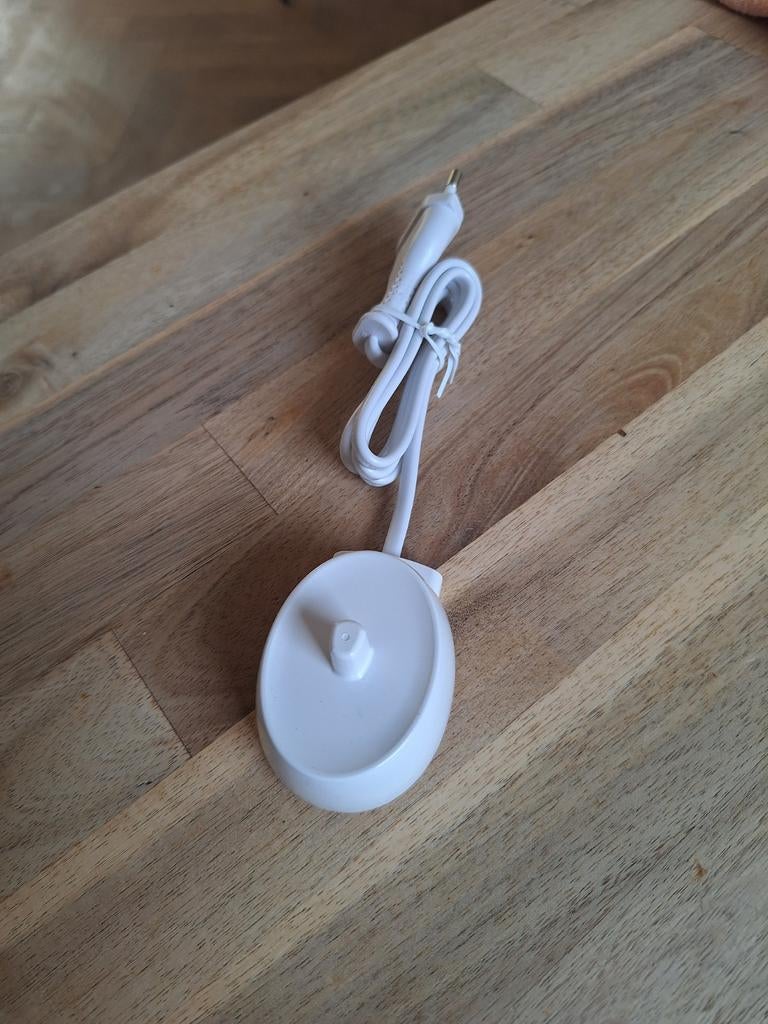 Nieuwe oplader Oral-B tandenborstel type 3757 (oude serie), Ophalen of Verzenden, Nieuw