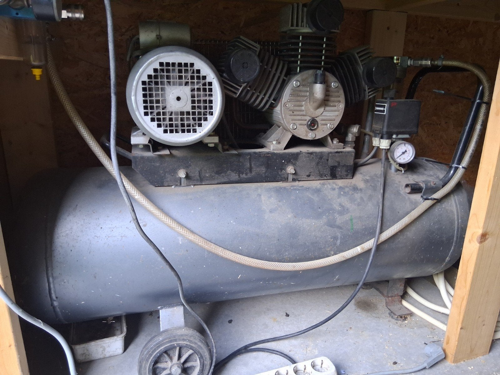 Drukvat, tank, ketel gezocht voor Airpress compressor, Ophalen, Gebruikt, 200 tot 400 liter/min, Mobiel