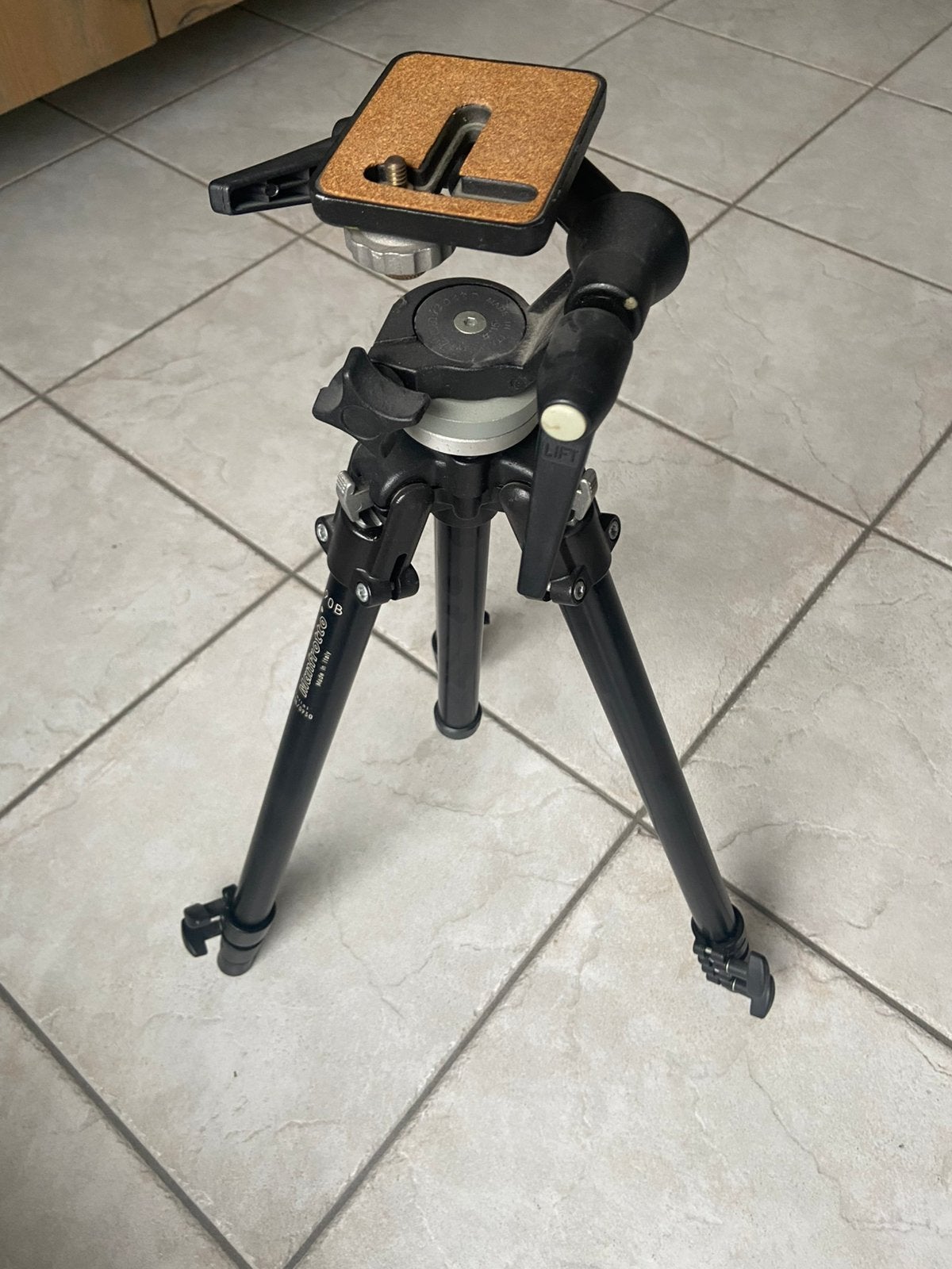 NIEUWE PROFESSIONELE MANFROTTO TRIPOD 190 STATIEF, Ophalen, Nieuw, 150 tot 175 cm, Driepoot