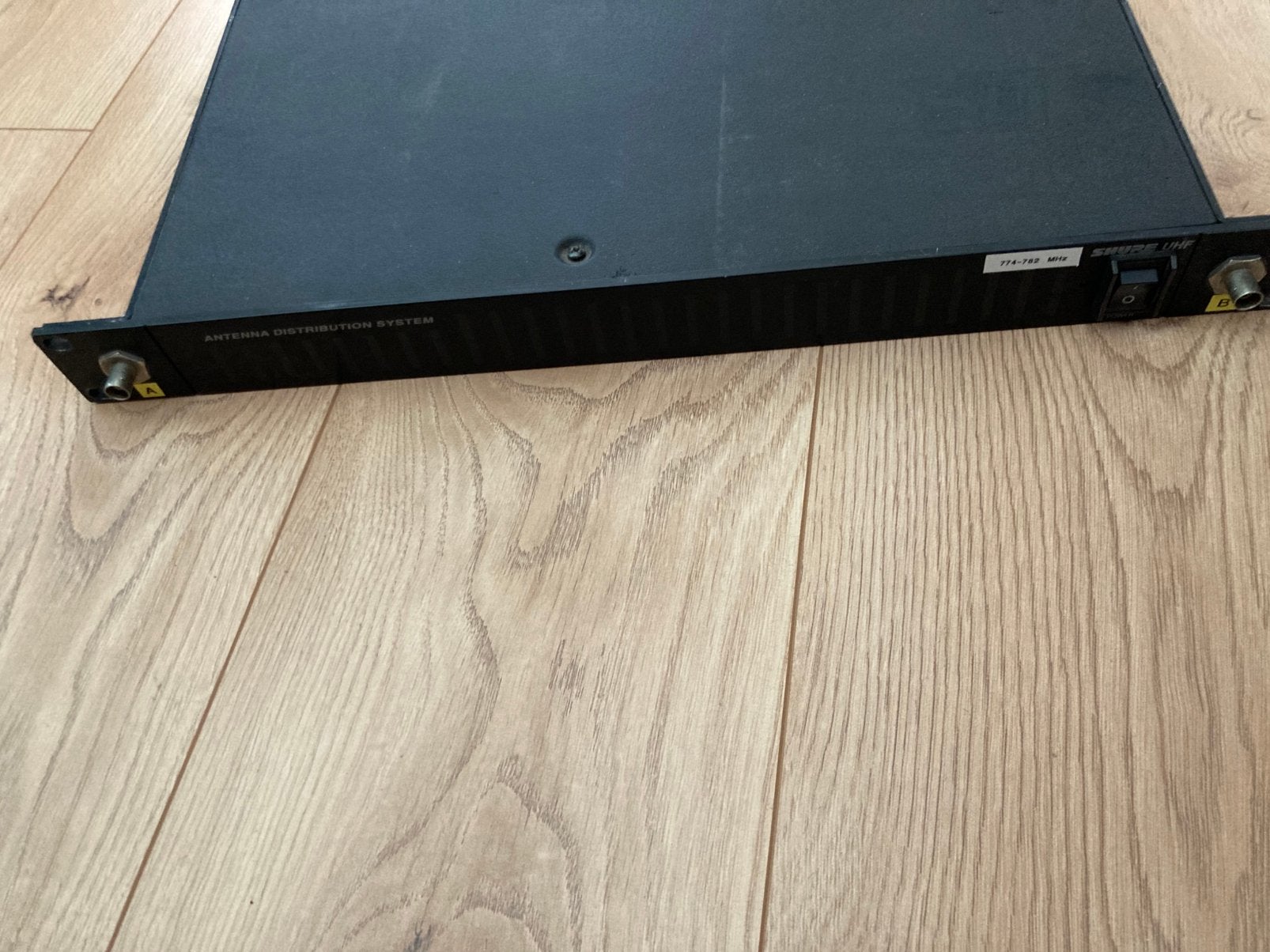 Shure antenne distributie systeem (ua840-d-mc 774-782Mhz), Ophalen of Verzenden, Zo goed als nieuw, Overige typen, Draadloos