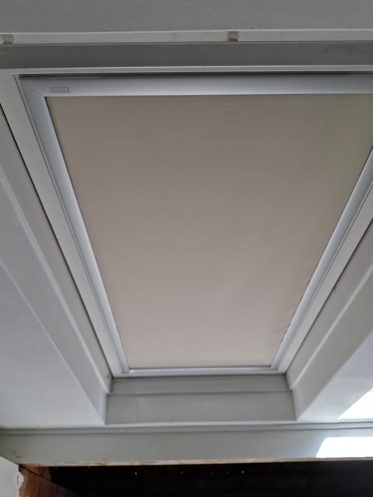 VELUX verduisterend rolgordijnen 3 stuks, Ophalen of Verzenden, Zo goed als nieuw, Beige