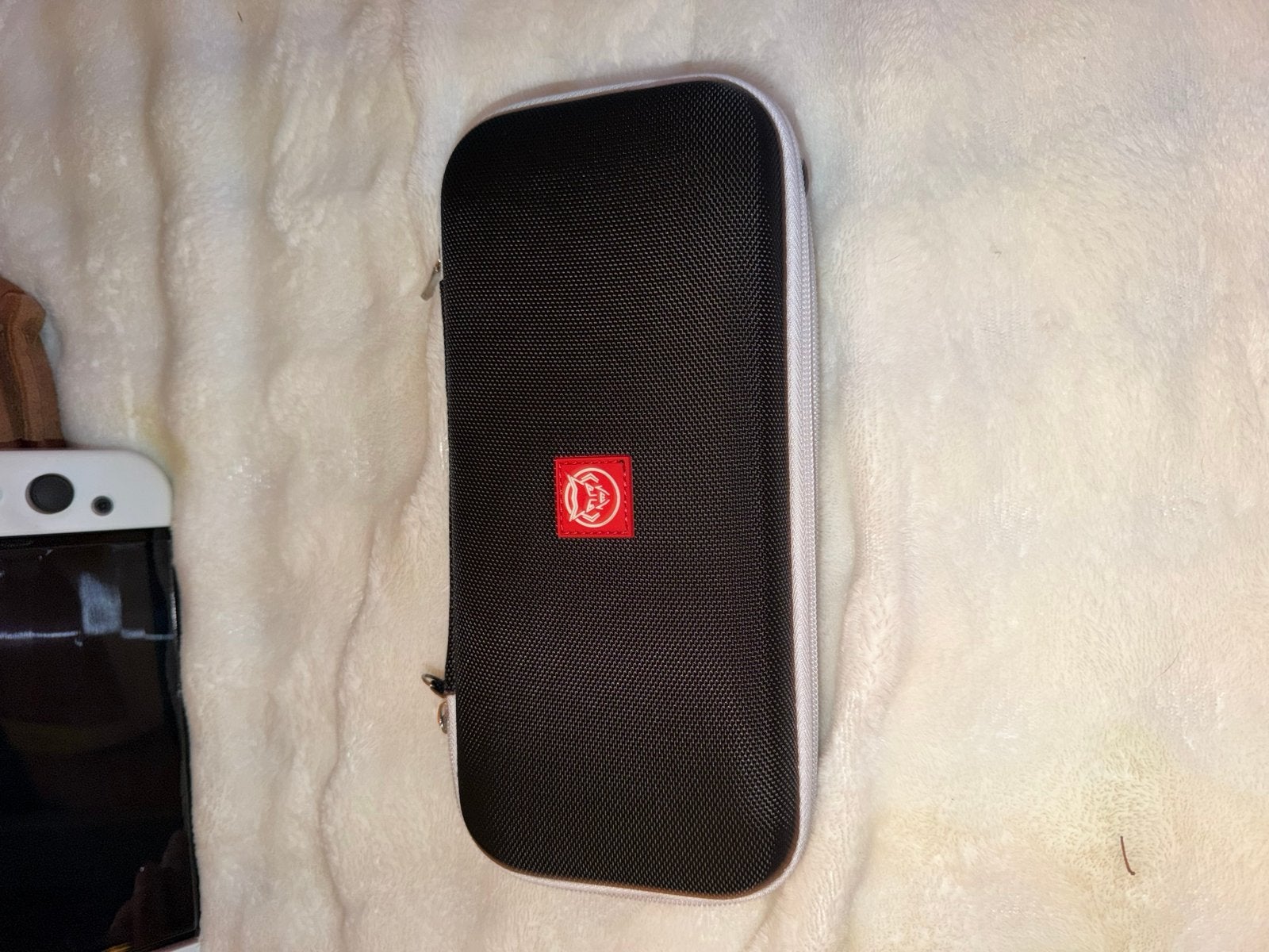 Foto 5 van Nintendo Switch OLED met 3 games en accessoires