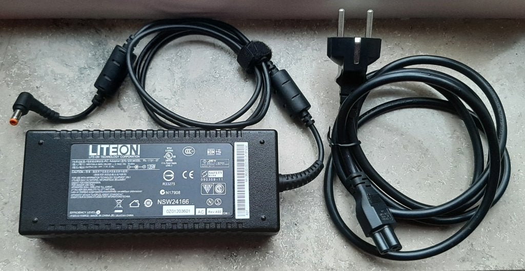 135W Liteon PA-1131-07 AC Adapter, Ophalen, Gebruikt