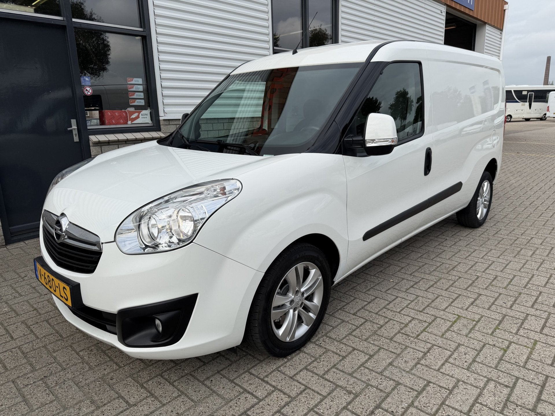 Opel Combo 1.6 CDTi 105pk L2H1 Sport / vaste prijs rijklaar, Voorwielaandrijving, Stof, Gebruikt, 4 cilinders