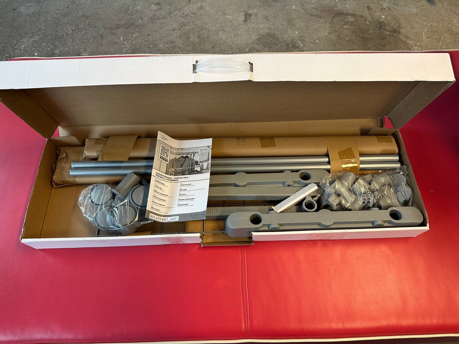 Brand new kleding rek // clothes rack, Ophalen, Zo goed als nieuw