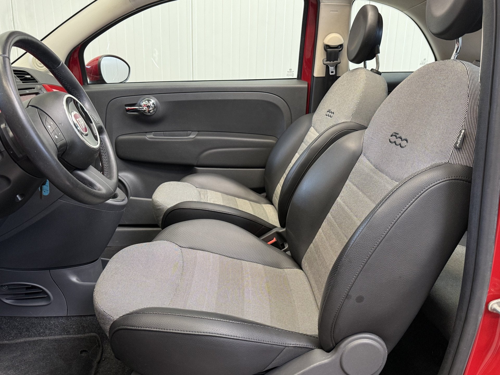 Fiat 500C 0.9 TwinAir Lounge Sport Cabriolet SPORT INT-AIRCO, Auto's, 86 pk, Gebruikt, Leder en Stof, Origineel Nederlands