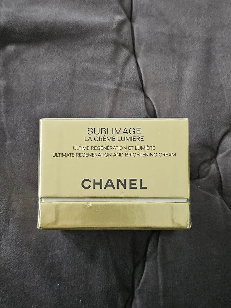 Chanel Sublimage La Crème Lumière - Nieuw & Ongeopend, Ophalen of Verzenden, Nieuw, Gehele gezicht