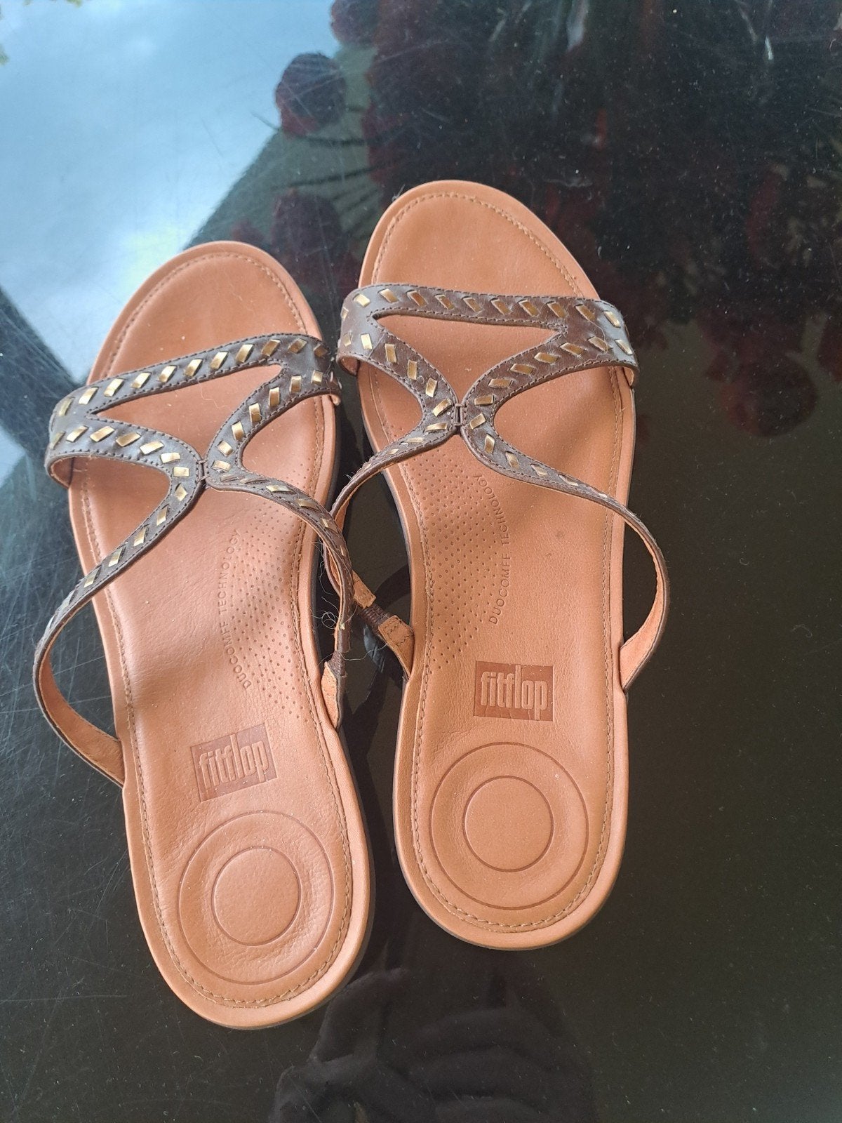 Zo goed als nieuwe Fitflops, maat 40, bruin leer met goud, Kleding | Dames, Schoenen, Bruin, Zo goed als nieuw, Fitflop, Sandalen of Muiltjes