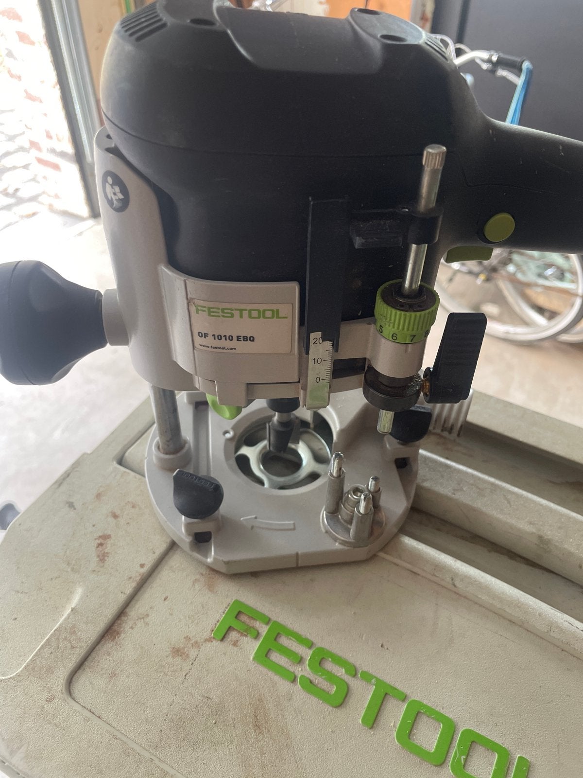 Festool Bovenfrees OF 1010 EBQ - Zo goed als nieuw, Ophalen of Verzenden, Zo goed als nieuw, Elektrisch, Bovenfrees