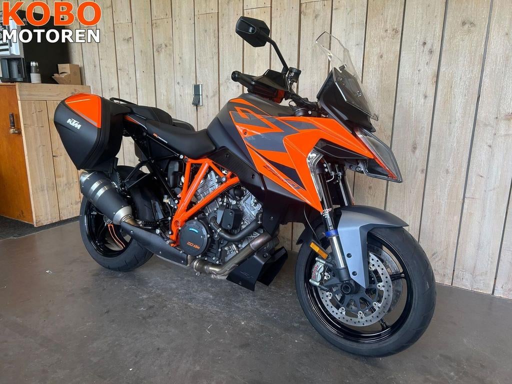 KTM 1290 SUPERDUKE GT (bj 2022), Motoren, Motoren | KTM, 2 cilinders, KTM, Motorrijbewijs A, Bedrijf