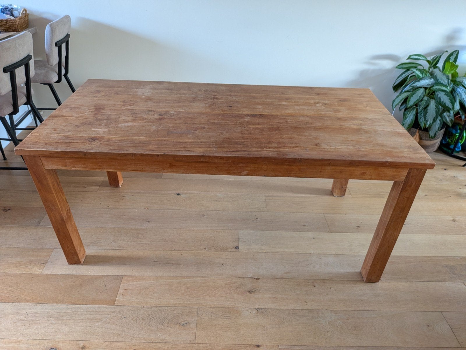 Robuuste houten teaken eettafel. 180 lengte, 89 breedte 80h, Huis en Inrichting, Gebruikt, Landelijk, Robuust, 150 tot 200 cm