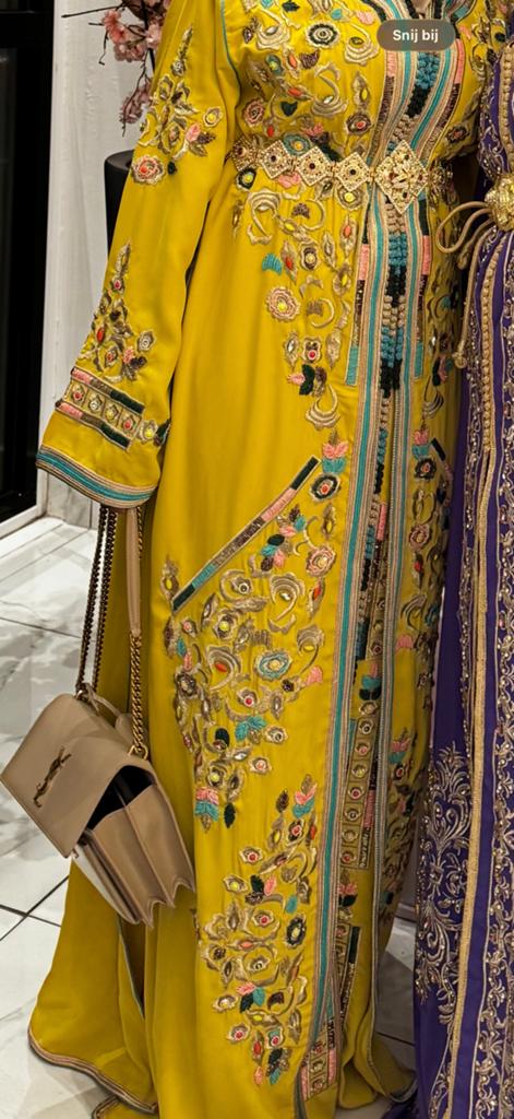 Te koop gele Marokkaanse jurk, takshita, kaftan, Maat 38/40 (M), Overige typen, Geel, Ophalen of Verzenden
