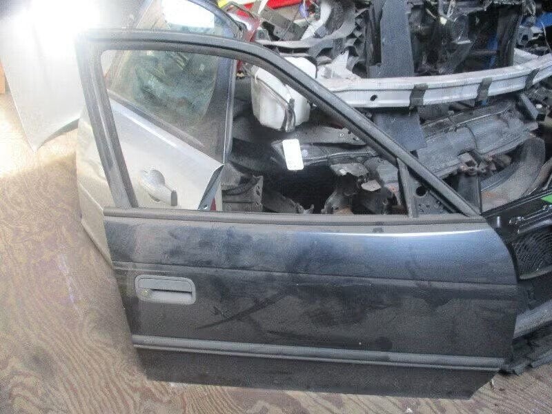PORTIER RECHTS VOOR Opel Astra F (53 / 54 / 58 / 59), Bahnhofsplatz 65423 Rüsselsheim am Main, DE, Gebruikt, Deur, Opel